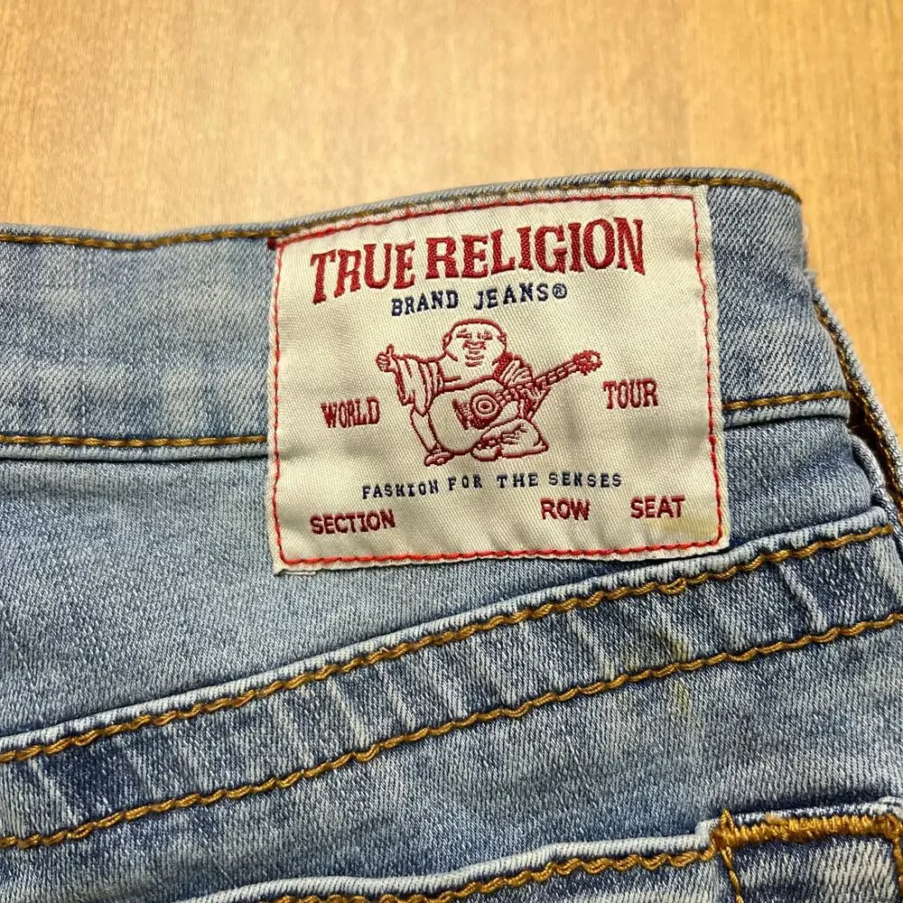 True Religion Becca Denim Shorts Womens Sz 26 Light Wash Cutoff Raw Hem Mid Rise